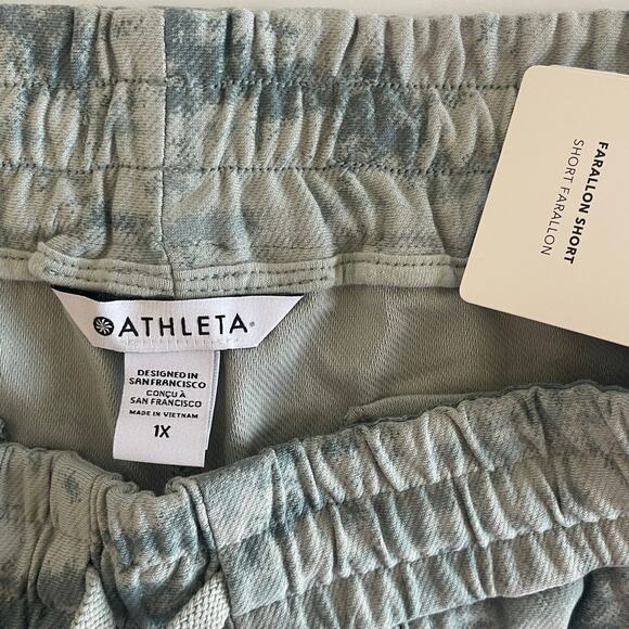 Athleta Farallon Short in Fog Camo Coast Grey 4in NEW - Size 1X - Picture 7 of 8